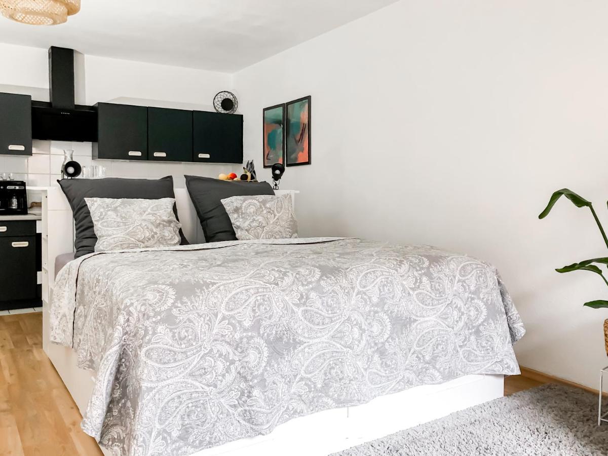 Near Altstadt /w Workspace, Feng-shui & Art * Wurtzbourg
