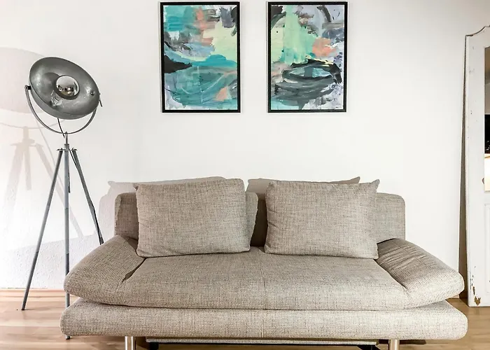 Studio near Altstadt /w Workspace, Feng-Shui&Art