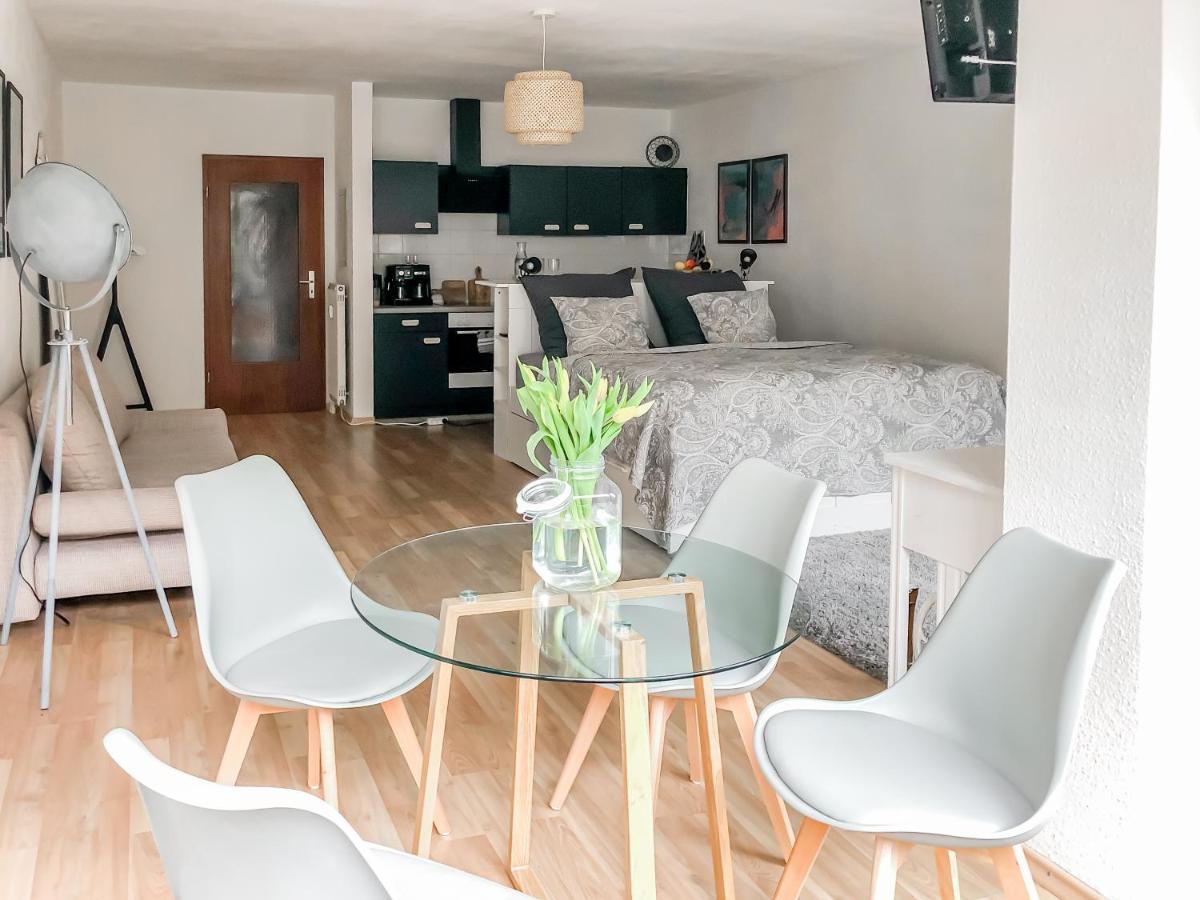 Appartamento Near Altstadt /w Workspace, Feng-shui & Art
